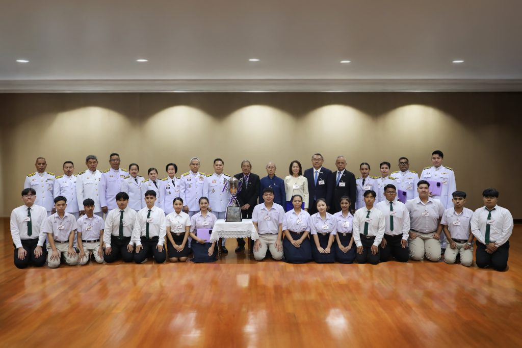 ธนาคารกรุงเทพ นำทีมเยาวชนชนะเลิศการประกวดประลองเพลง ประเลงมโหรี ประจำปี 2567เข้าเฝ้าฯ รับพระราชทานรางวัล